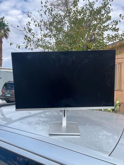 HP series 5 Desktop Monitor with Stand