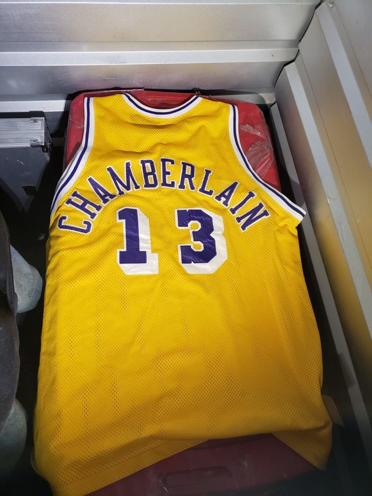 Chamberlain  '71-'72 Hardwood Classic Jersey