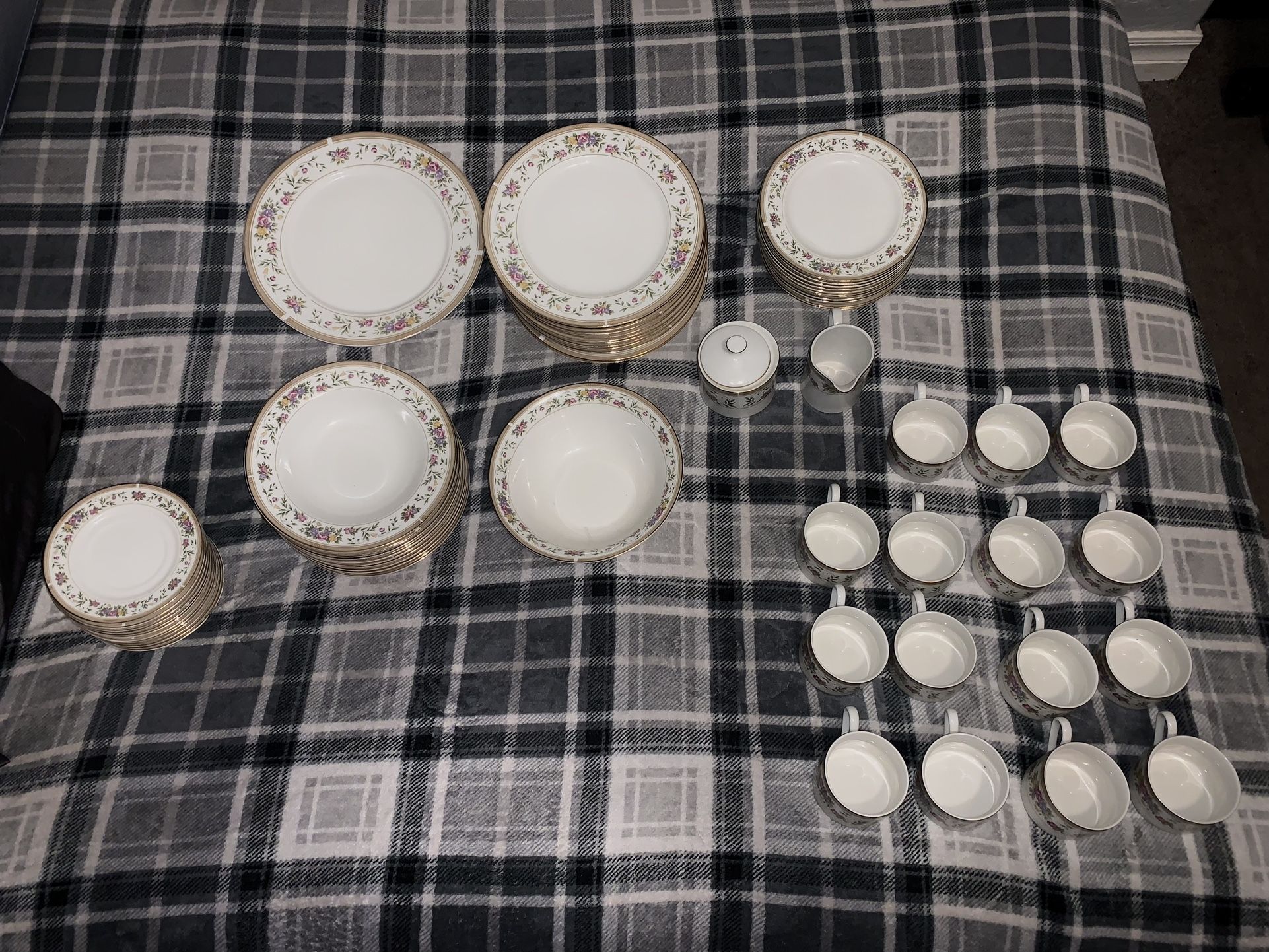 FarberWare Dish Set 