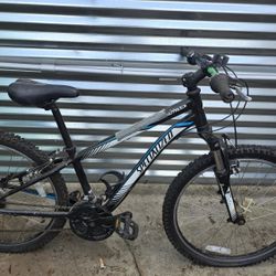 24 In Hot Rock aluminum mountain bike bicycle cycle 