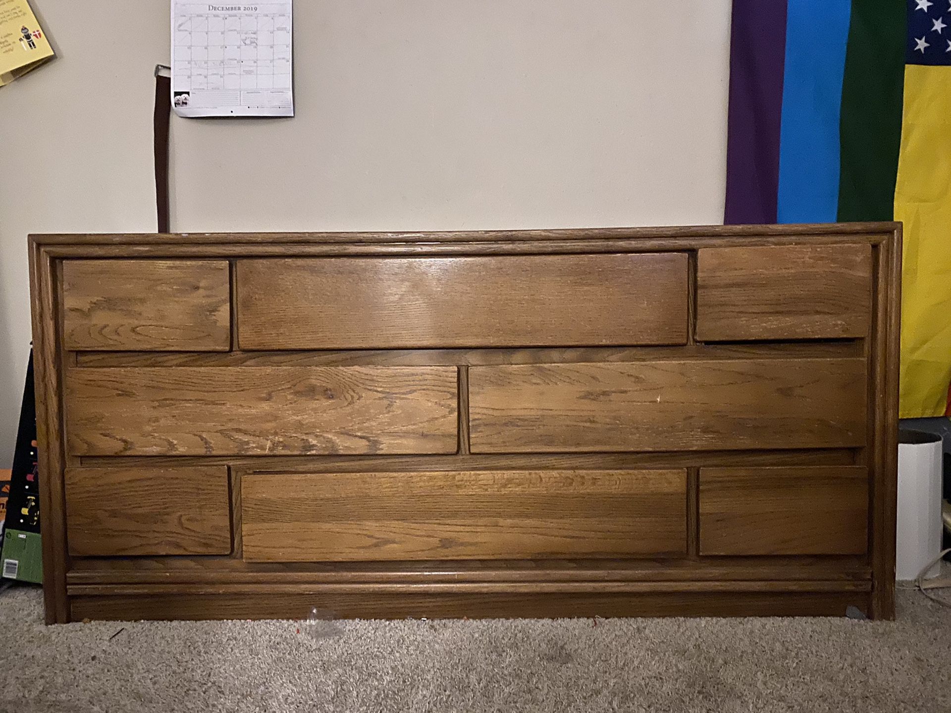 Brown dresser with 2 matching night stands