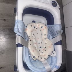 Bañera Para Bebés De 0 A 7 Meses/ Bathtub for babies from 0 to 7 months