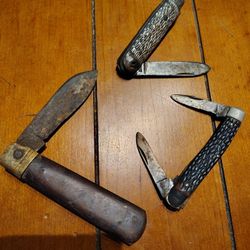 Vintage Folding Knifes 