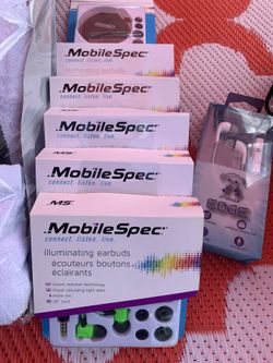7 brand new Mobile Spec ear buds. With multiplied attachments. New inbox