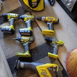 RYOBI DRILL SET