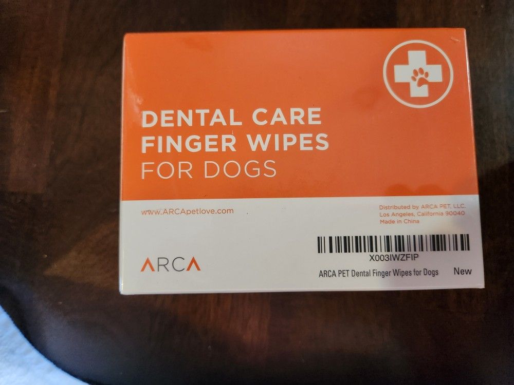 Brand New Boxes of Dental Care Finger Wipes for Dogs