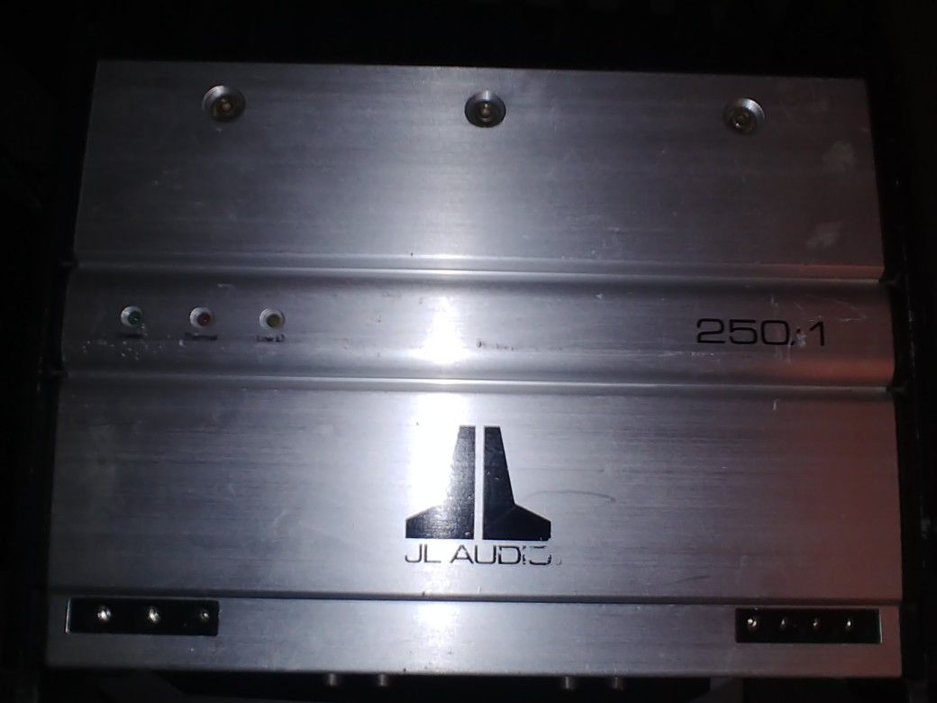 JL Audio 250/1 monoblock Class D amplifier