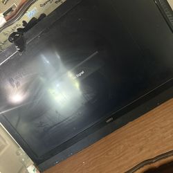 BIG FLAT SCREEN TV WORKING NO CONTROLLER!