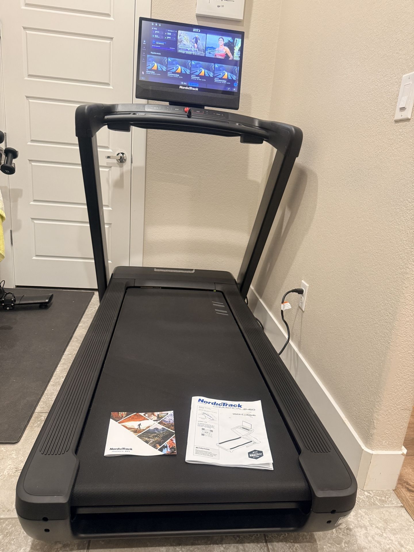 Toolbox with tools + Utility cart