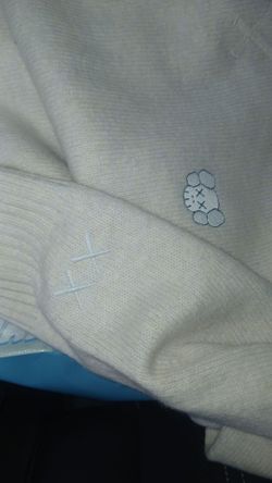KAWS UNIQLO SWEATER