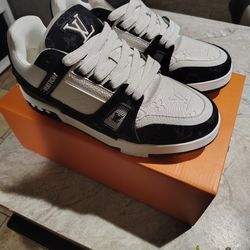 Louis Vouitton Trainer Sneakers