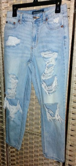 FIRM IN MERCED‼️ AEROPOSTALE DISTRESSED JEANS SIZE 000