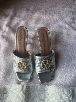 Valentino Garavani VLogo Metallic Silver Leather Mule Heels Gold Logo Size 6