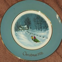 Avon's Collectible Christmas Plate