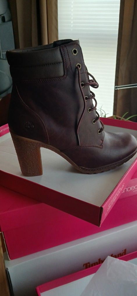 Ladies Burgundy Timberland Heel Boot