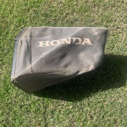  lawnmower basket asking $30