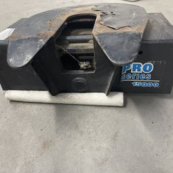 Fifth Wheel Hitch