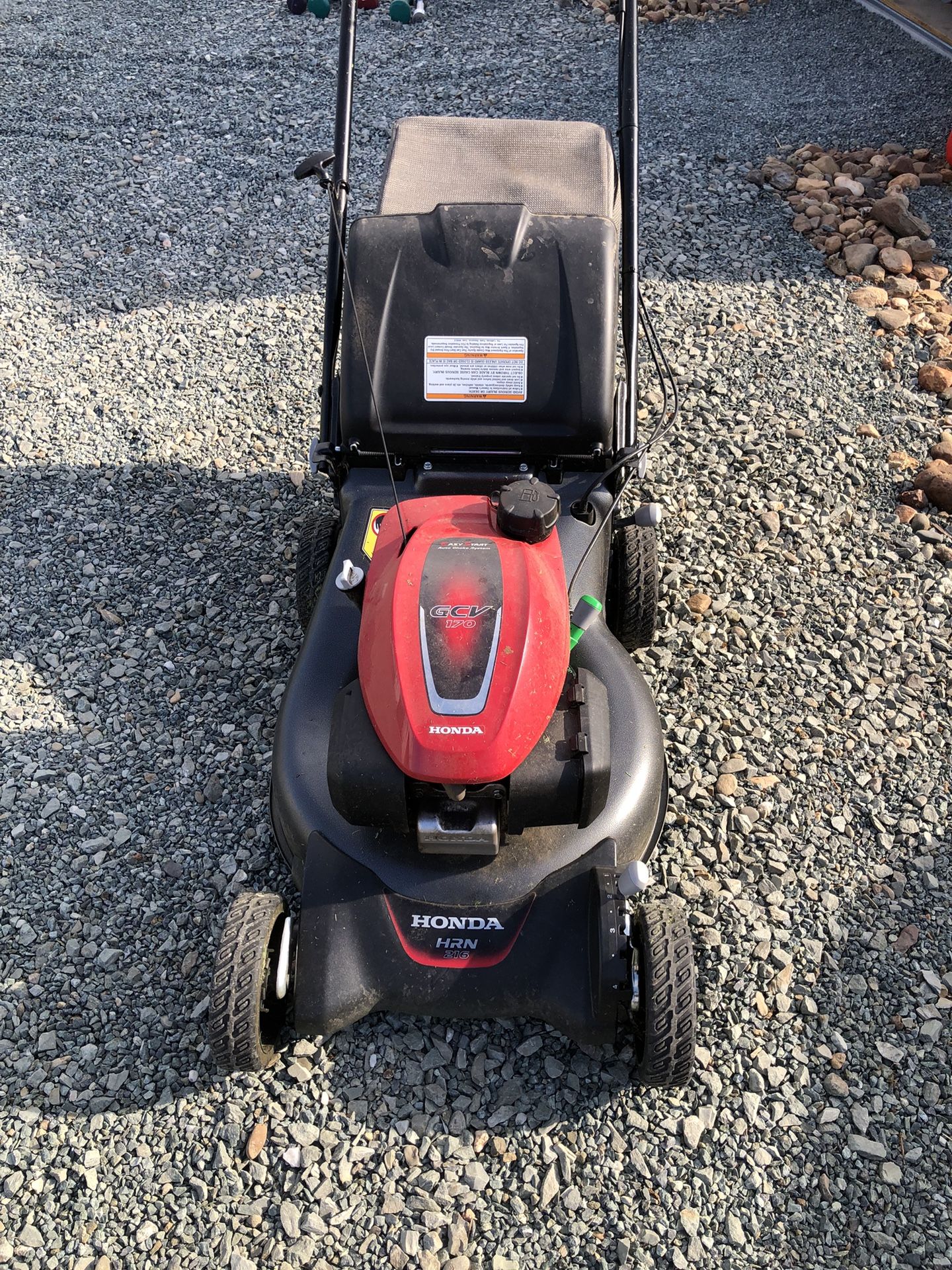 Honda HRN216 Lawnmower, Self Propelled VERY good Condition for Sale in