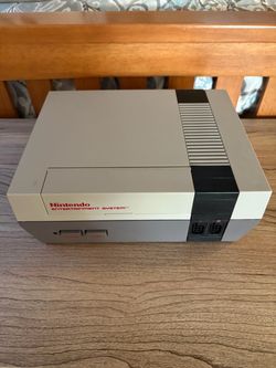 Original NES Console - for parts or repair