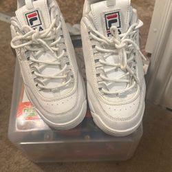 Fila Shoes , Size 8 Men, 9 Women