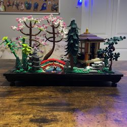 LEGO TRANQUIL & FOUNTAIN GARDENS 