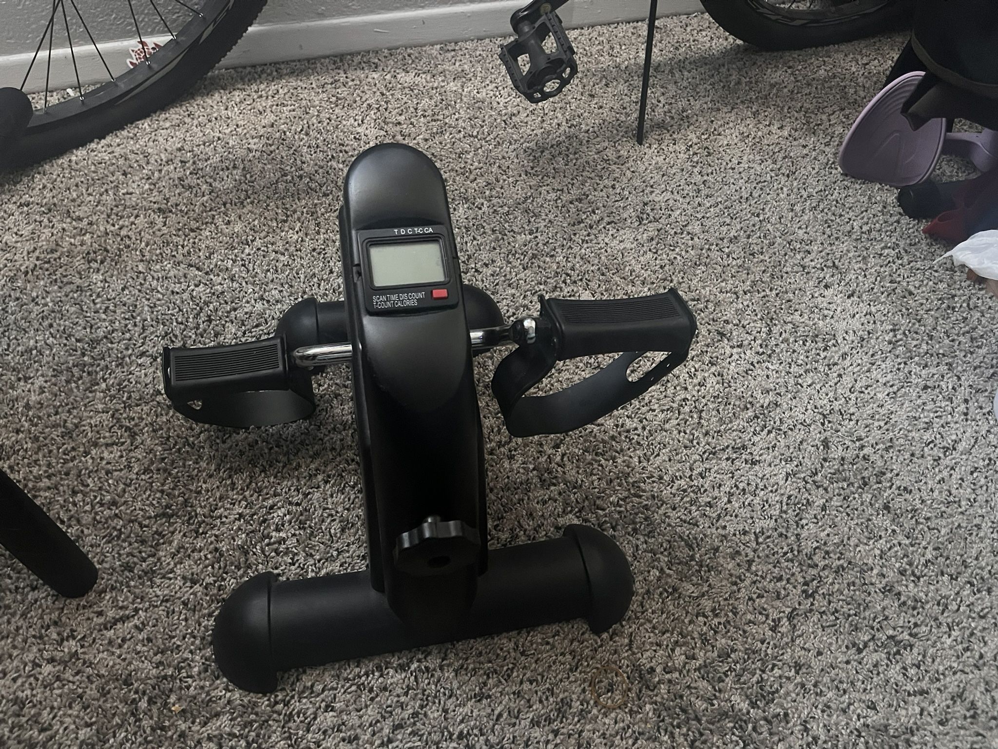 Wakeman 80-5129 vvcUnder Desk Mini Bike - Black