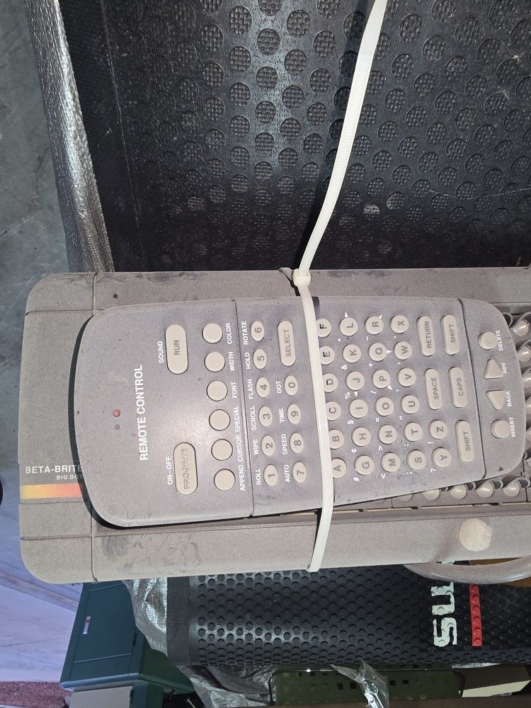 LED Scrolling Color Display & Remote