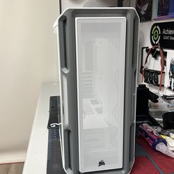 CORSAIR  5000T FULL SIZE PC COMPUTER CASE