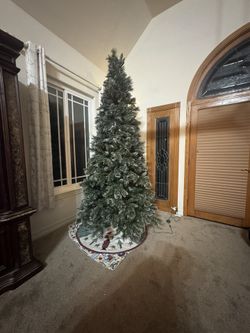 Christmas Tree 9ft Amelia LED Frosted