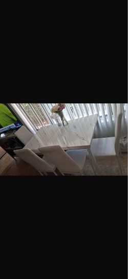 Dinning table
