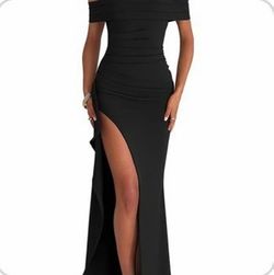 Women's Elegant Black Off-Shoulder Maxi Dress with High Slit – Size M
