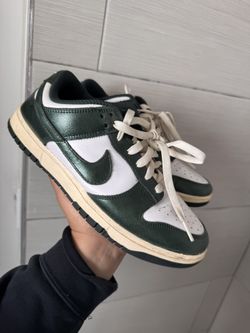 Vintage Green Dunks