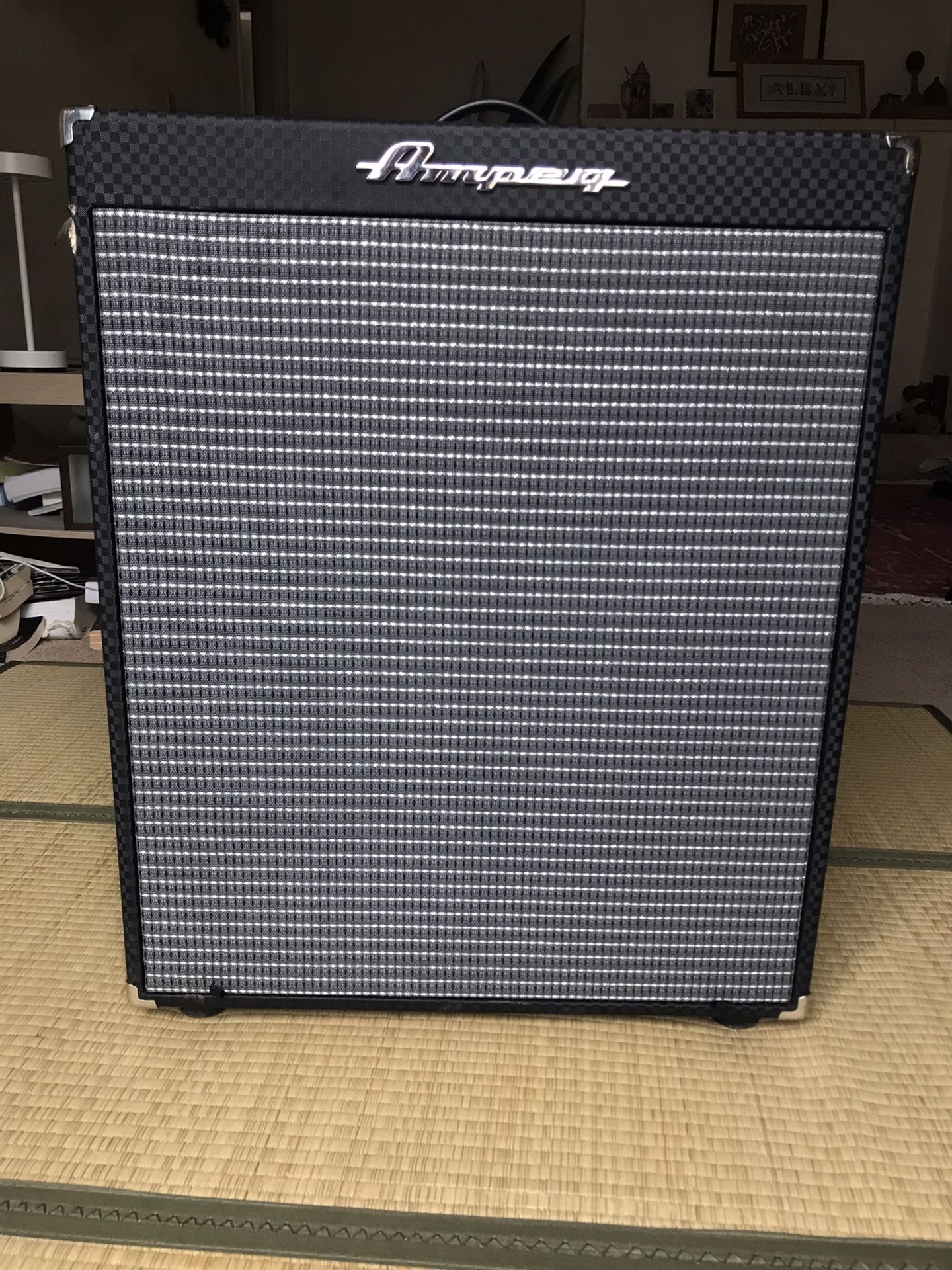 Ampeg RB-210 500W Bass Combo Amp