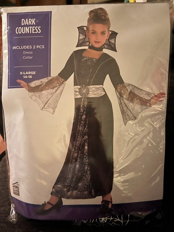 Costume