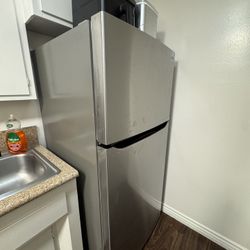 LG refrigerator