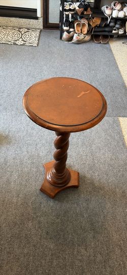 Restoration hardware, small wood and table Restoration hardware small wood end table