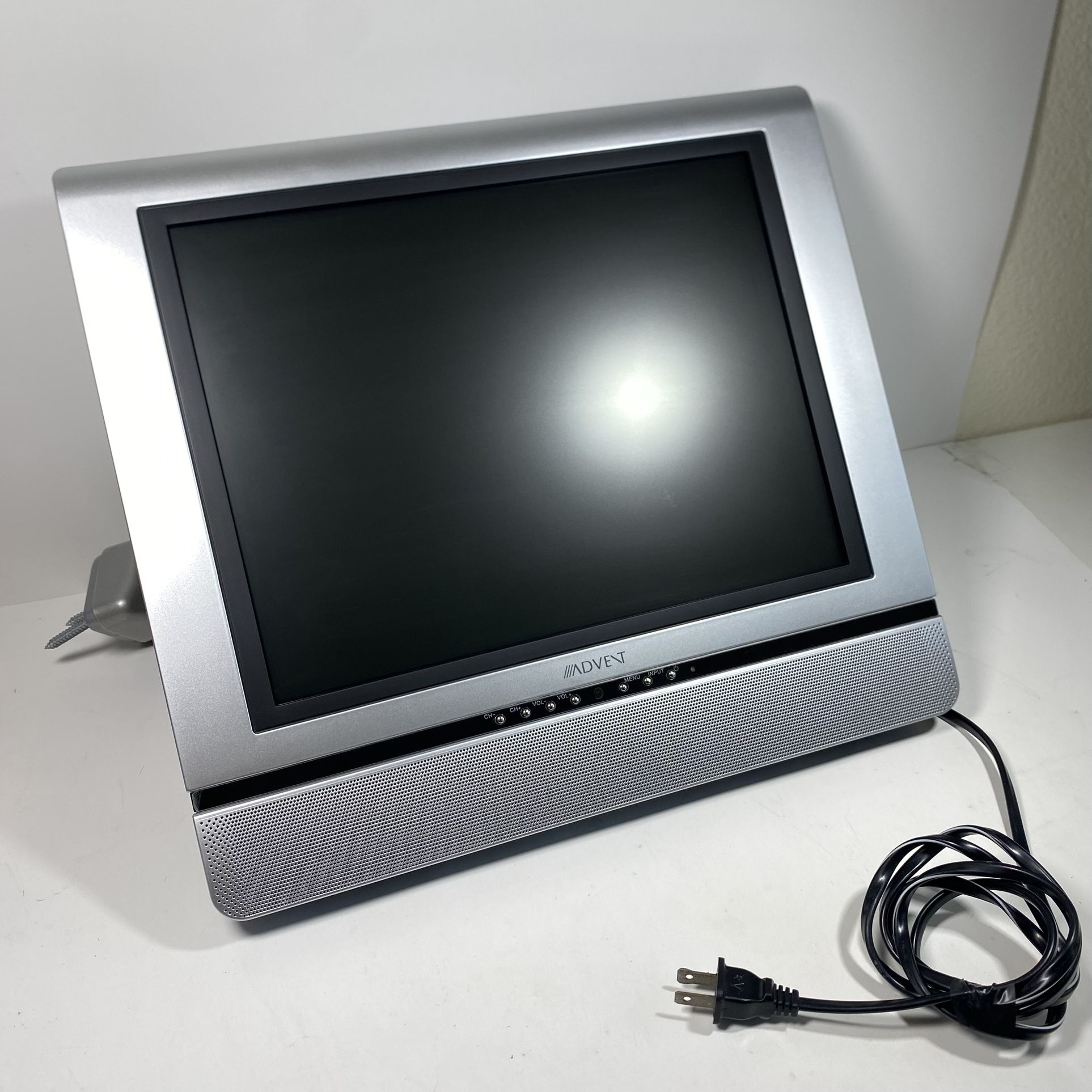 Retro Gaming TV LCD TV Advent Swivel Wall Mount Vintage