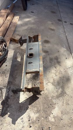 Turn over hitch for 2500 hd