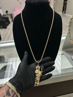 Gold Chains🔥