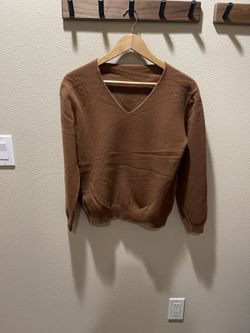 Moving Sale – Women’s Wool V-Neck Sweater (Brown)