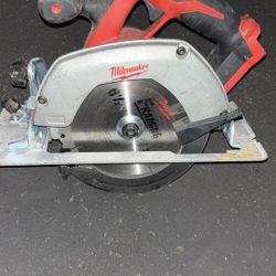 6.5” Circular Saw Milwaukee 