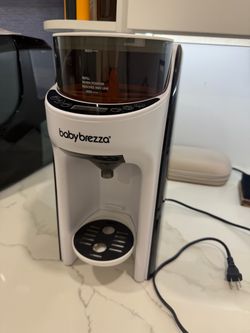Baby Brezza formula maker