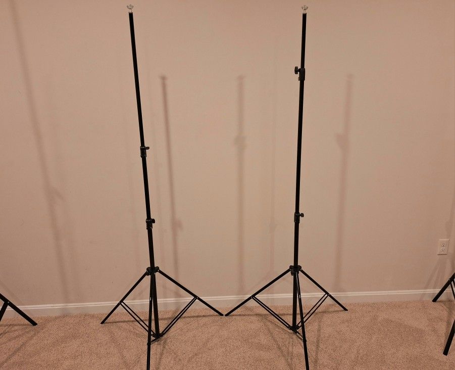 Cameron W804 Lighting Stands