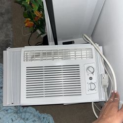 Air Conditioner (AC Unit For Window) 