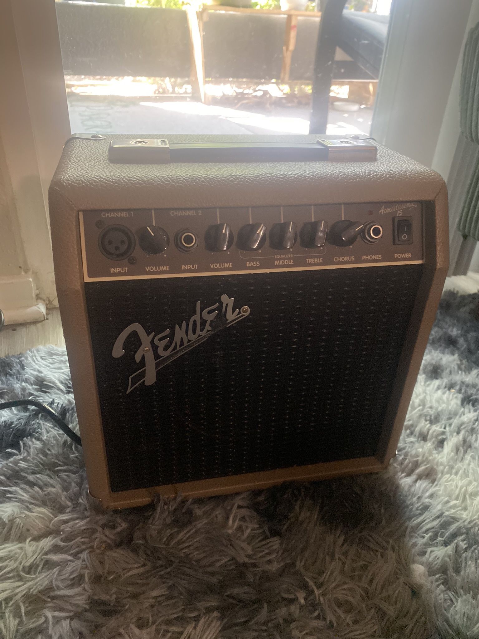 Fender Acoustasonic 15