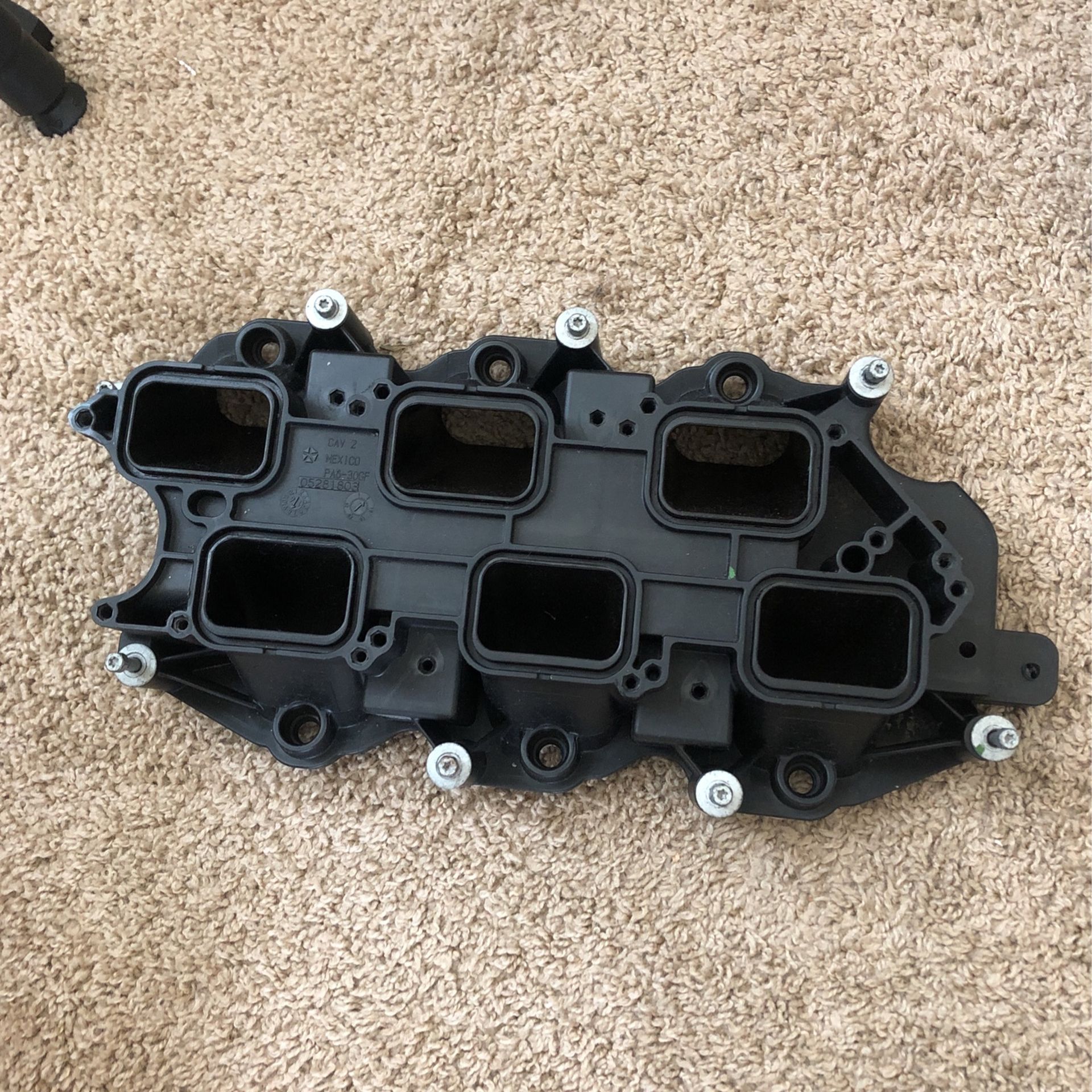 PUG Lower Intake Manifold V6 Chargers
