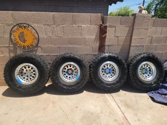 Black Rhino 17s on Toyo 37s