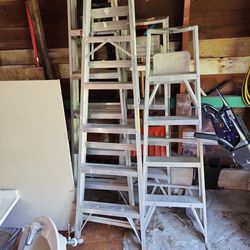 4 Step Ladders 
