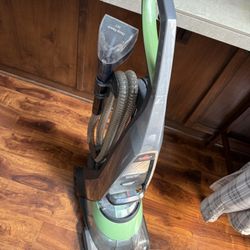 BISSELL DeepClean Premier PET Carpet Cleaner – Model 17N4