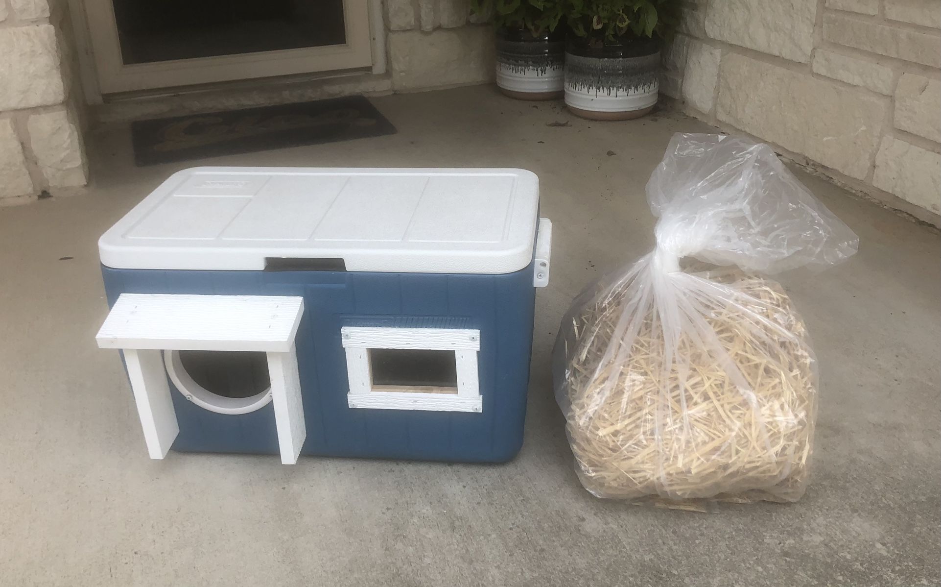 Insulated Cat Shelter